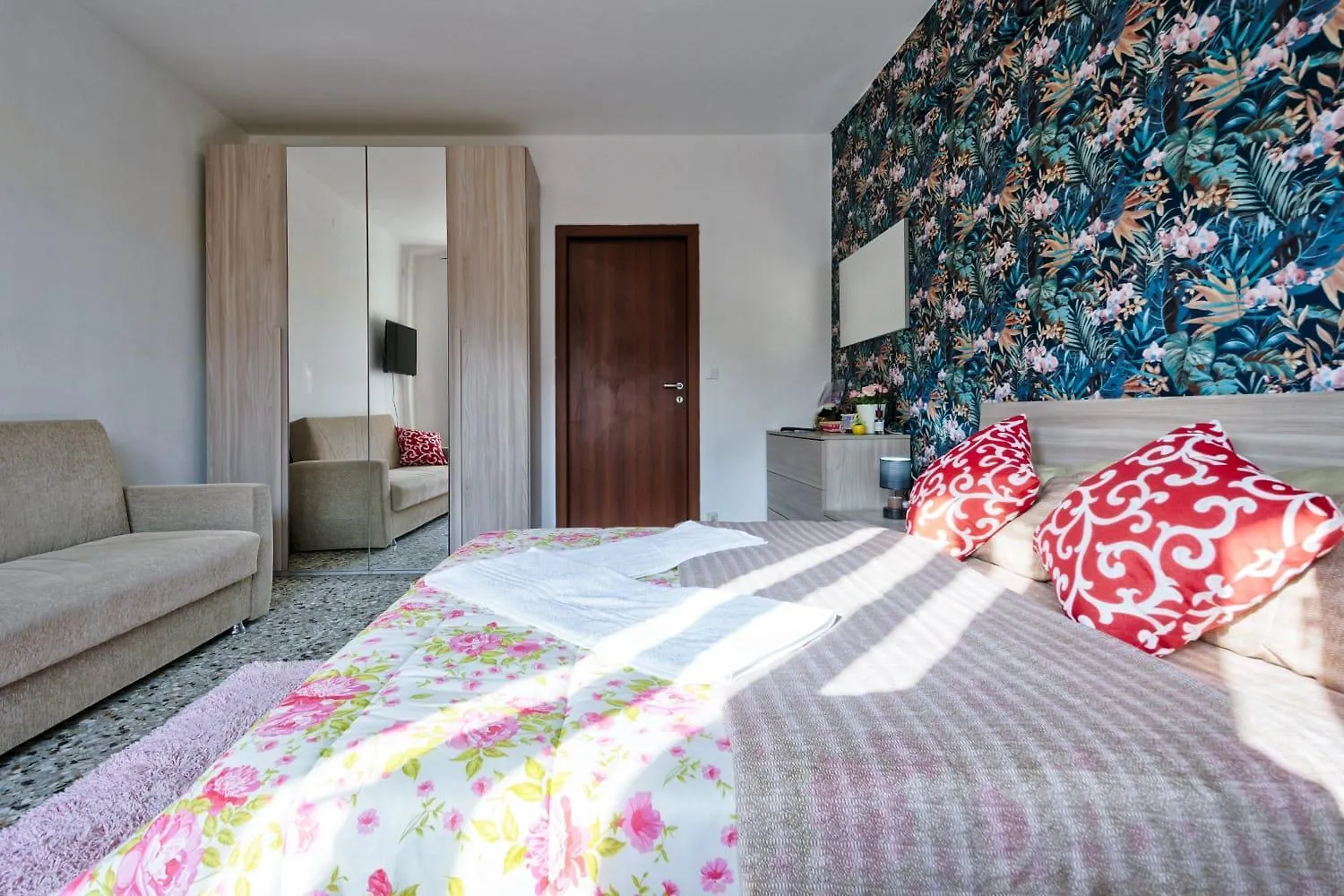 Penzion R & R Apartment Benátky